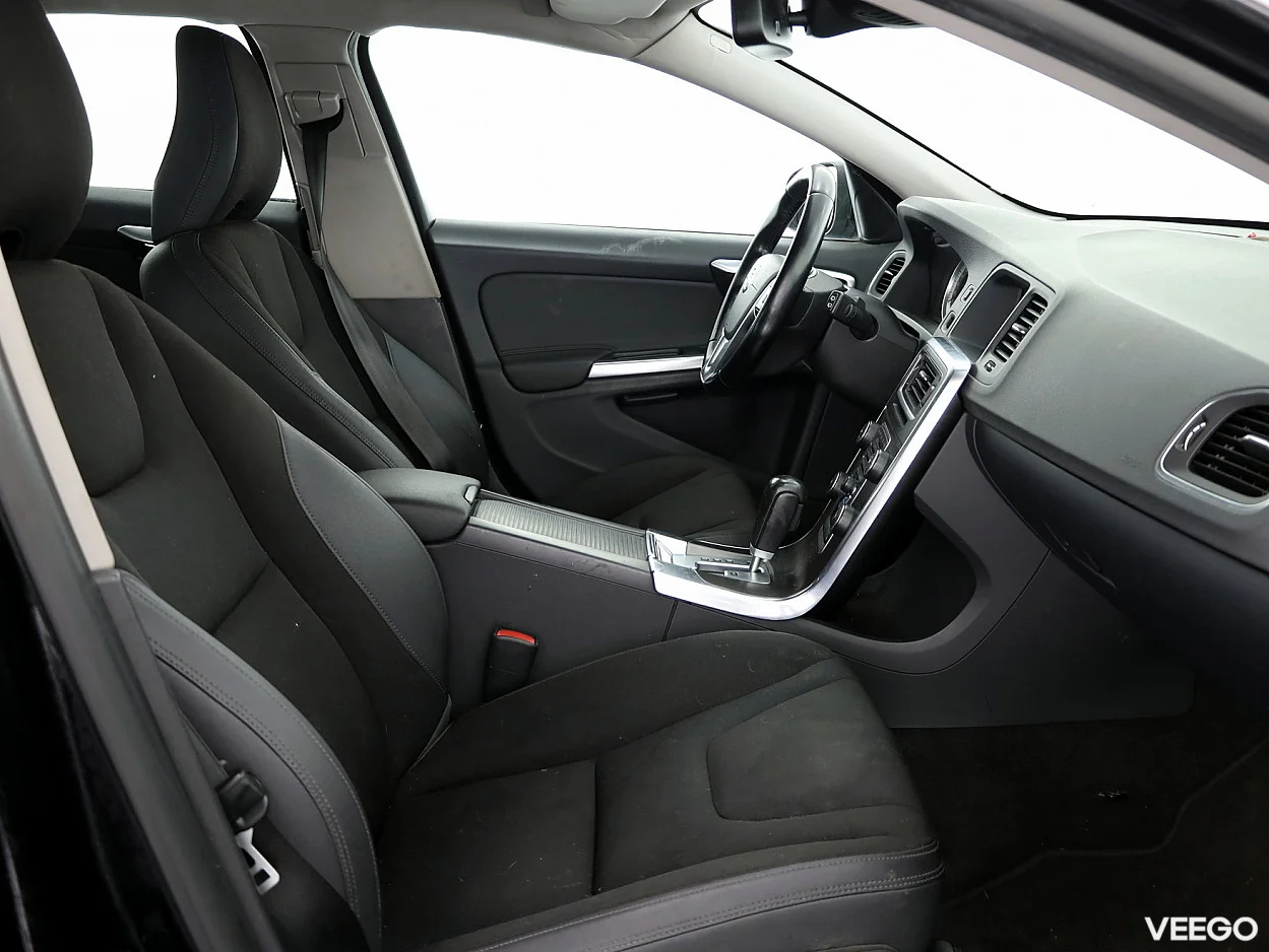 Volvo V60 2.0 121kW