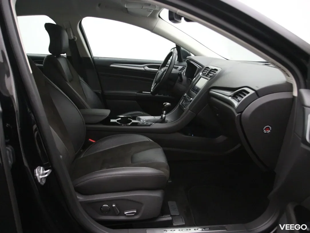 Ford Mondeo 1.5 118kW
