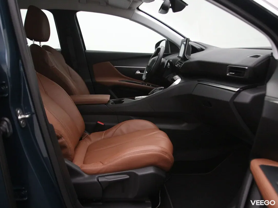 Peugeot 5008 1.2 96kW