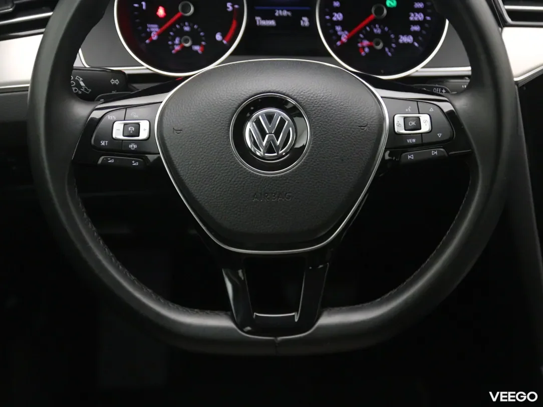 Volkswagen Passat 2 110kW