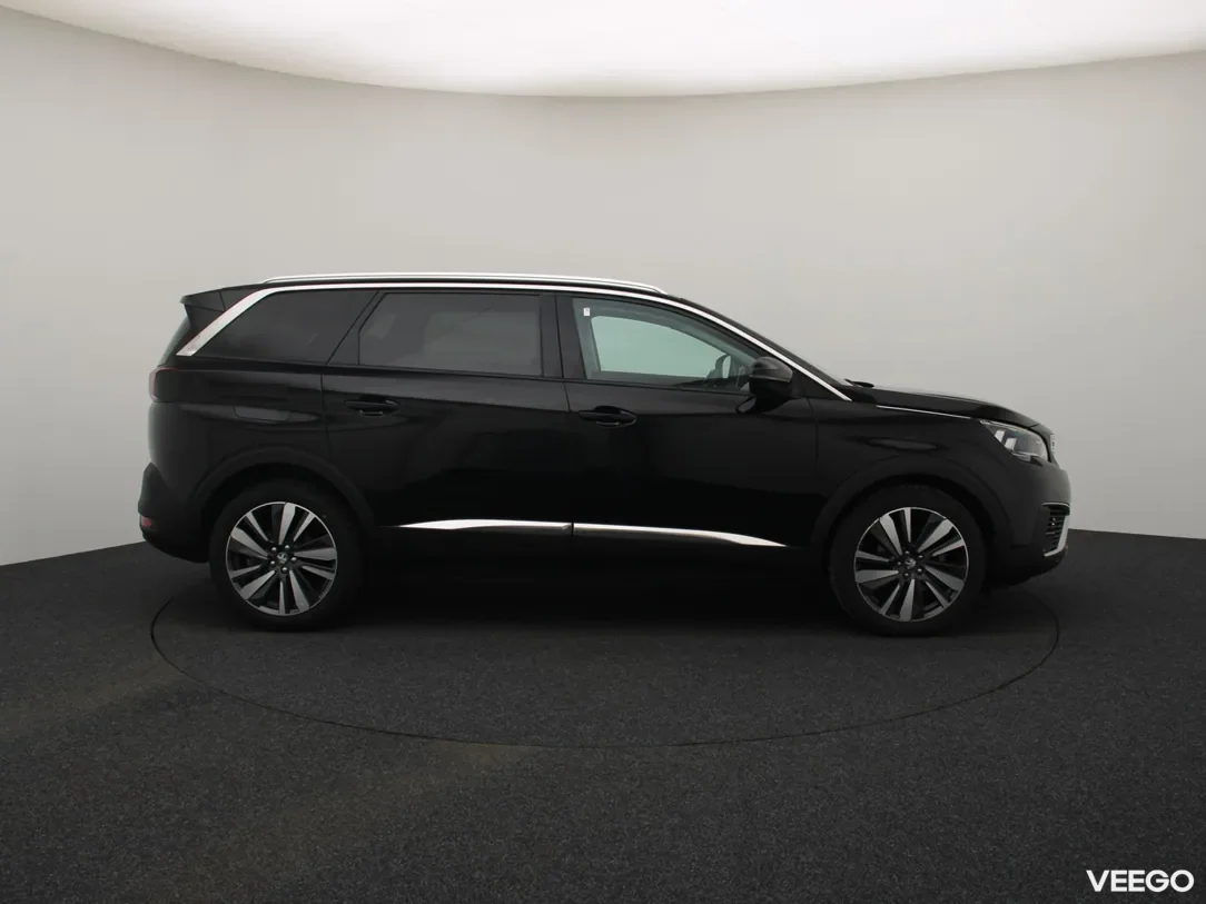 Peugeot 5008 1.2 96kW