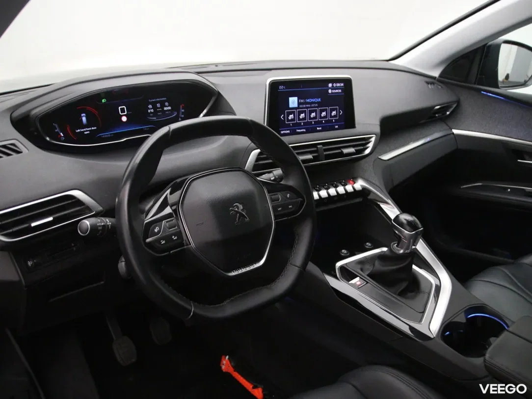 Peugeot 5008 1.2 96kW