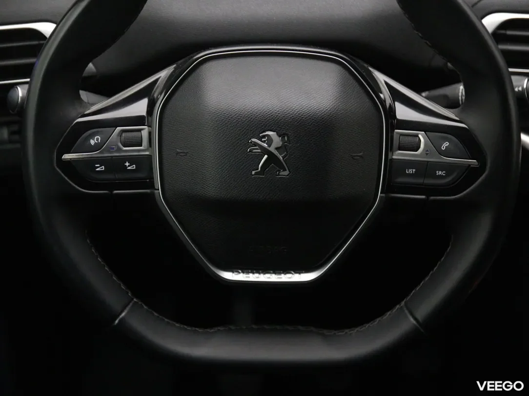 Peugeot 5008 1.2 96kW
