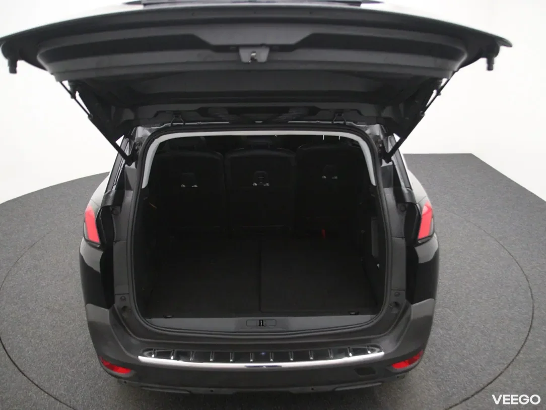 Peugeot 5008 1.2 96kW