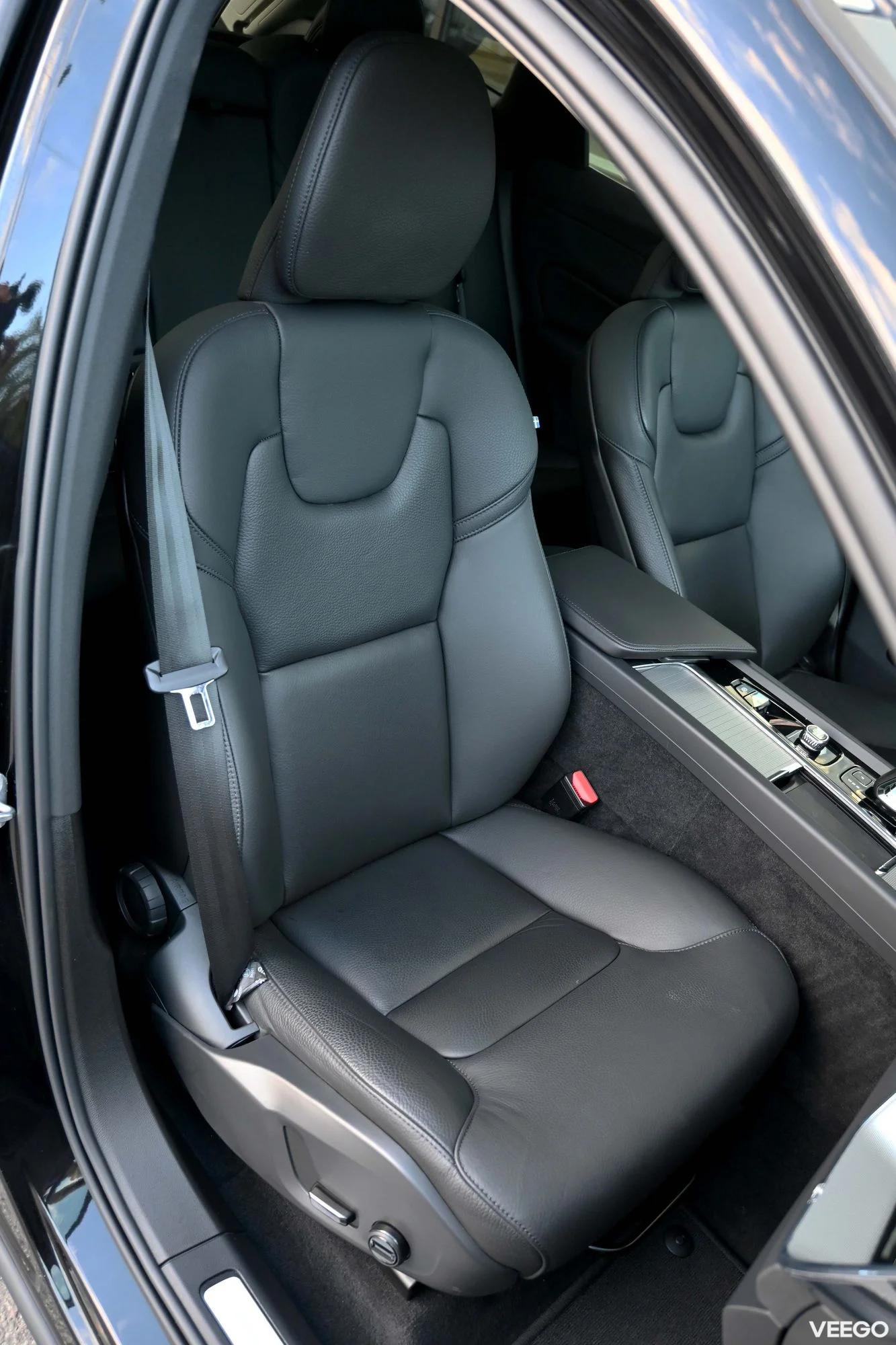 Volvo XC60 AWD BRIGHT PLUS INTELLI SAFE MY24 2 293kW