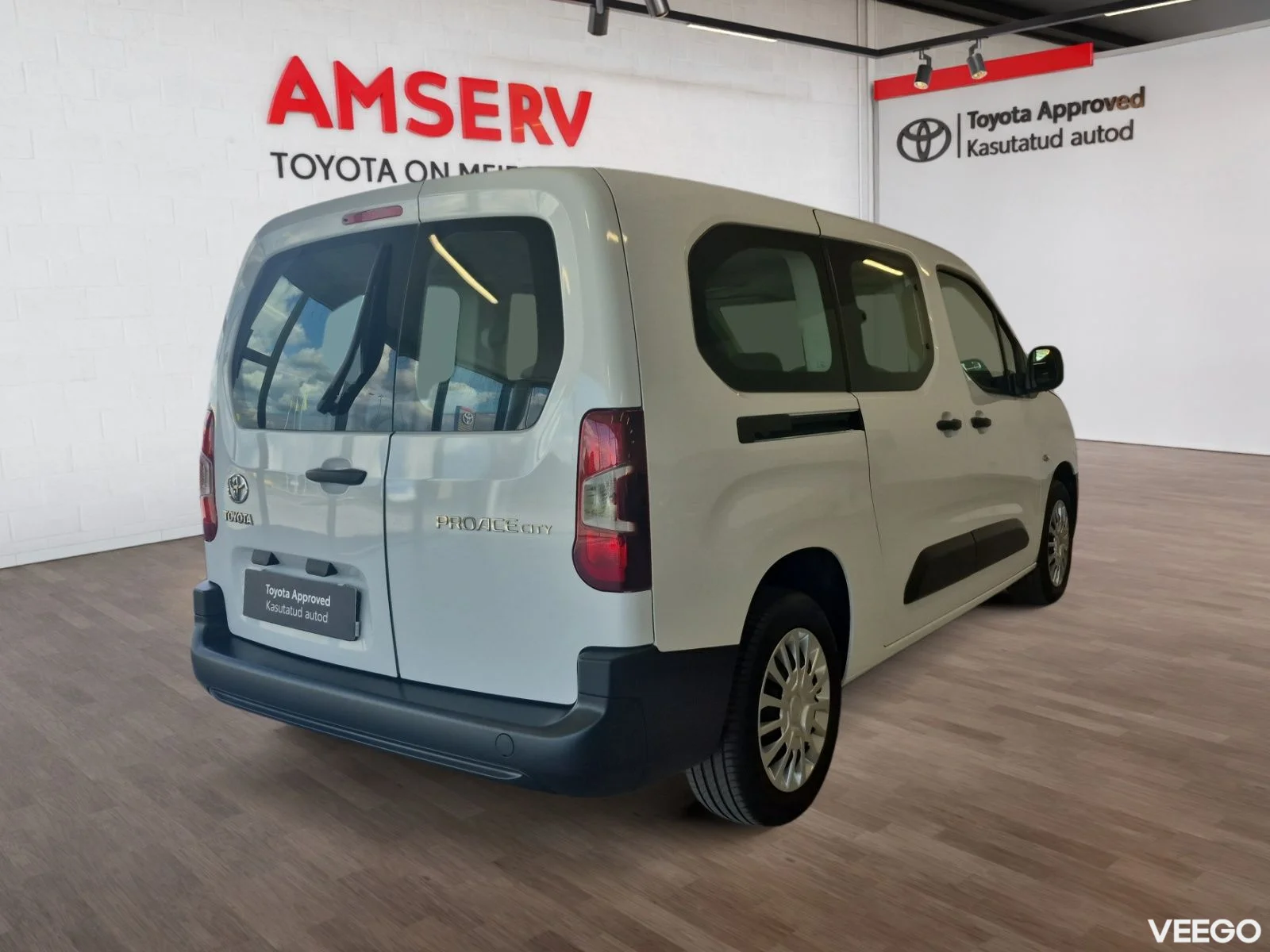 Toyota Proace City Shuttle Long 1.2 81kW