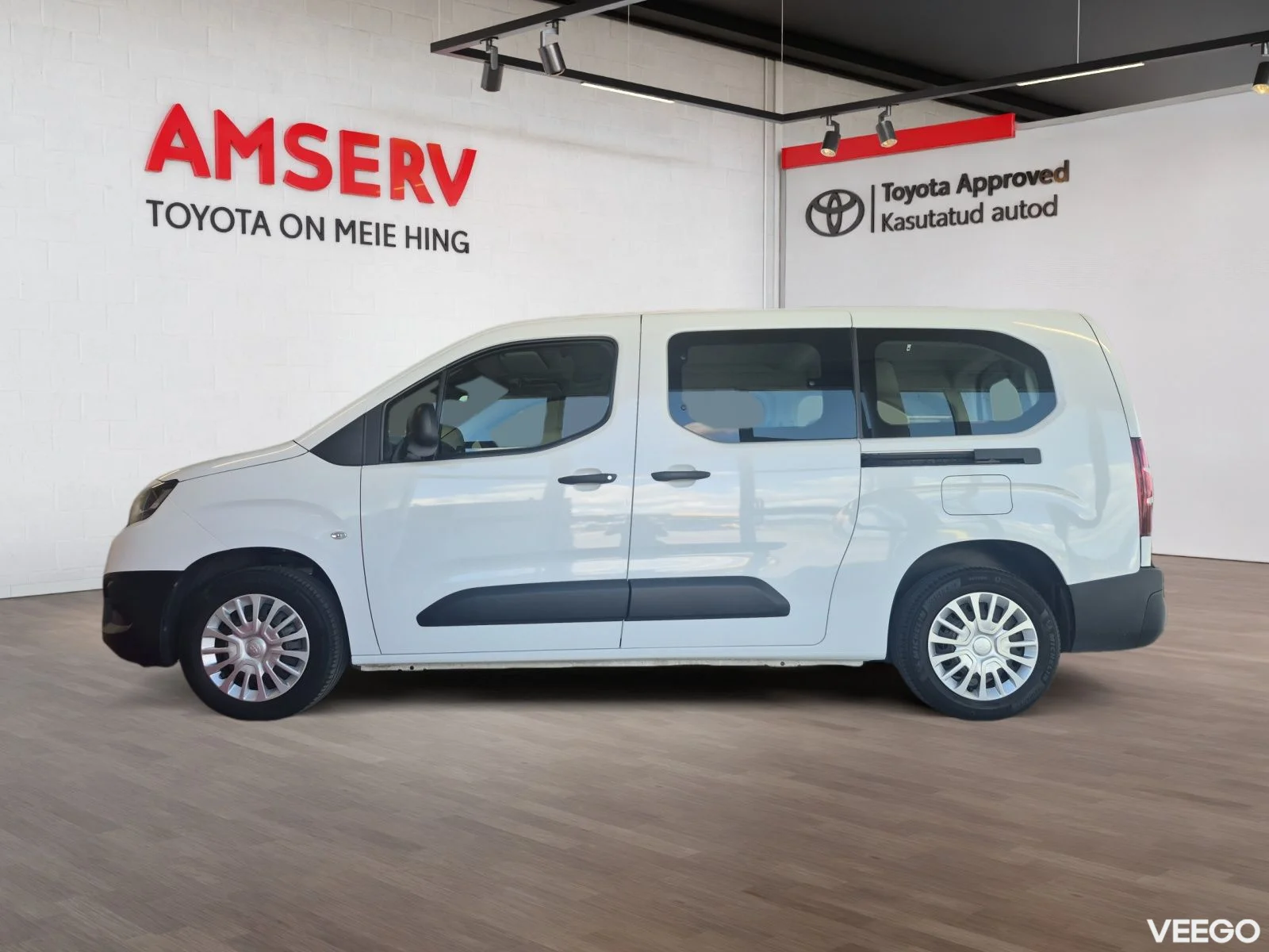 Toyota Proace City Shuttle Long 1.2 81kW