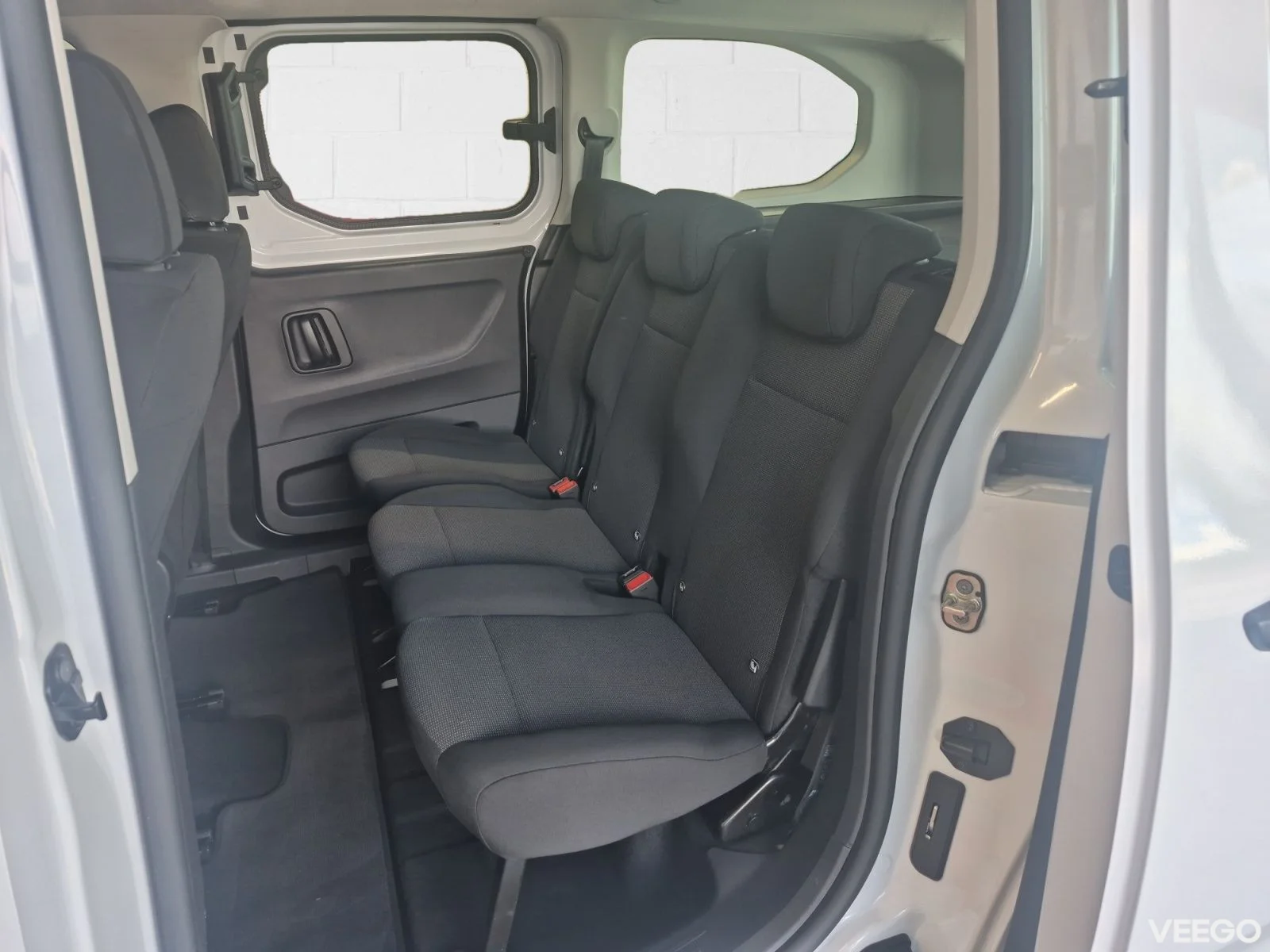 Toyota Proace City Shuttle Long 1.2 81kW