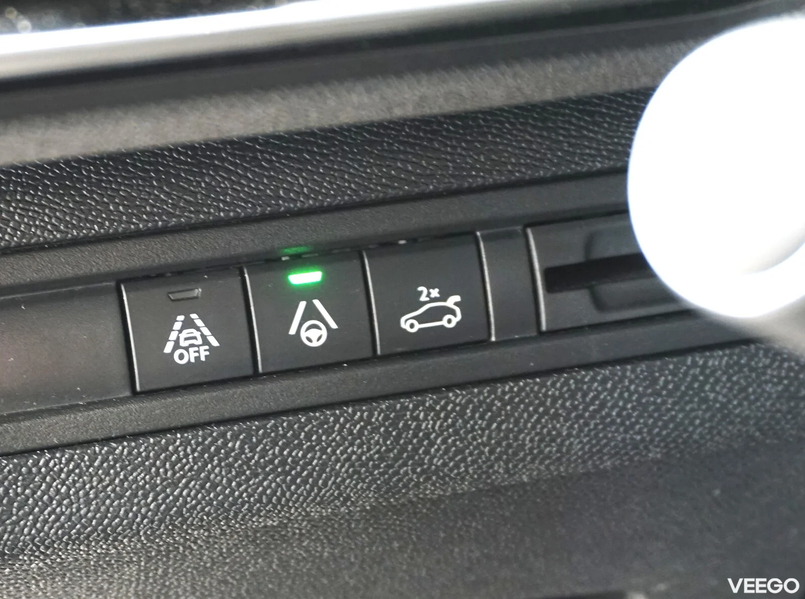 Peugeot 5008 1.5 96kW