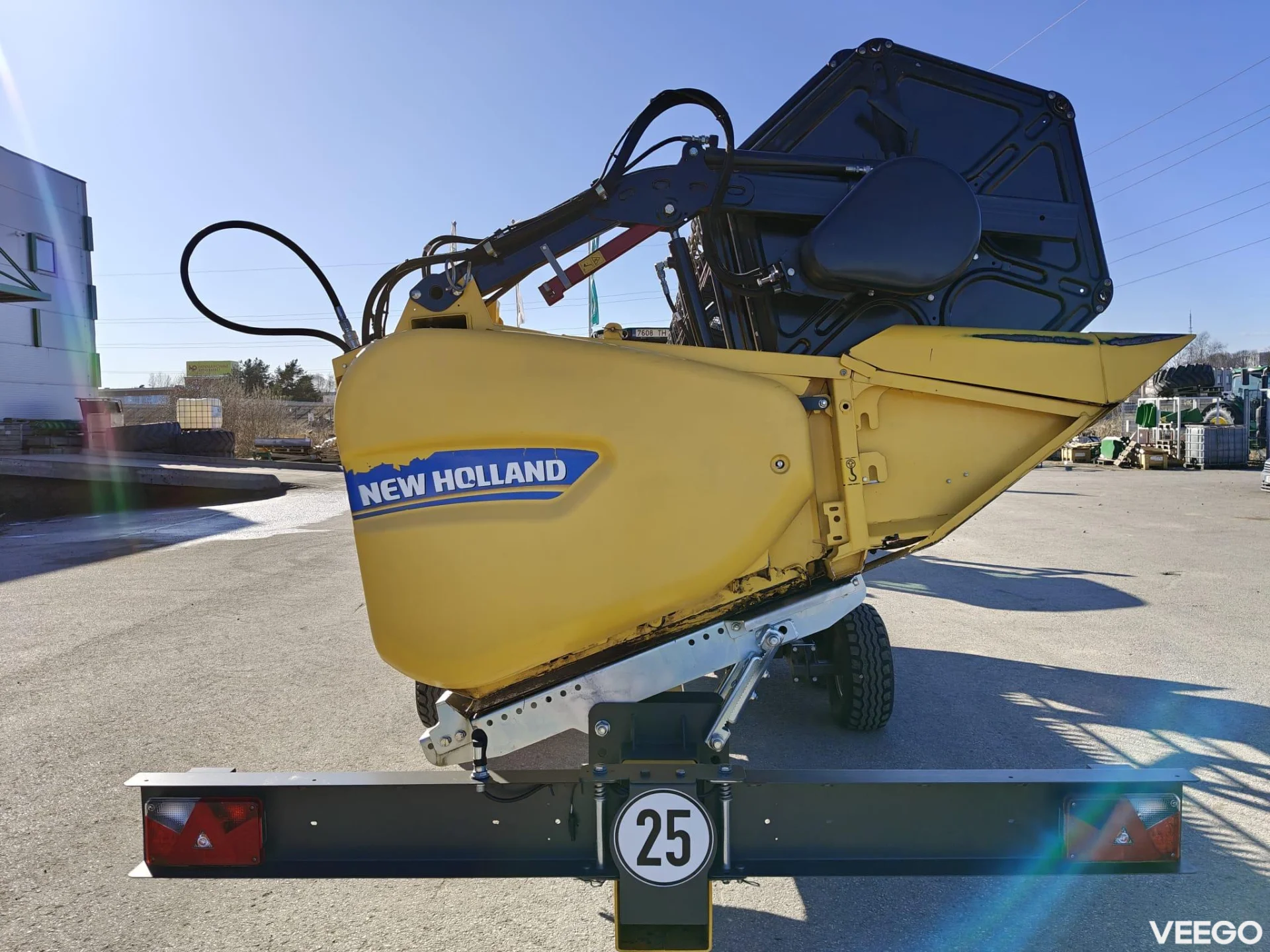 New Holland CX 200kW