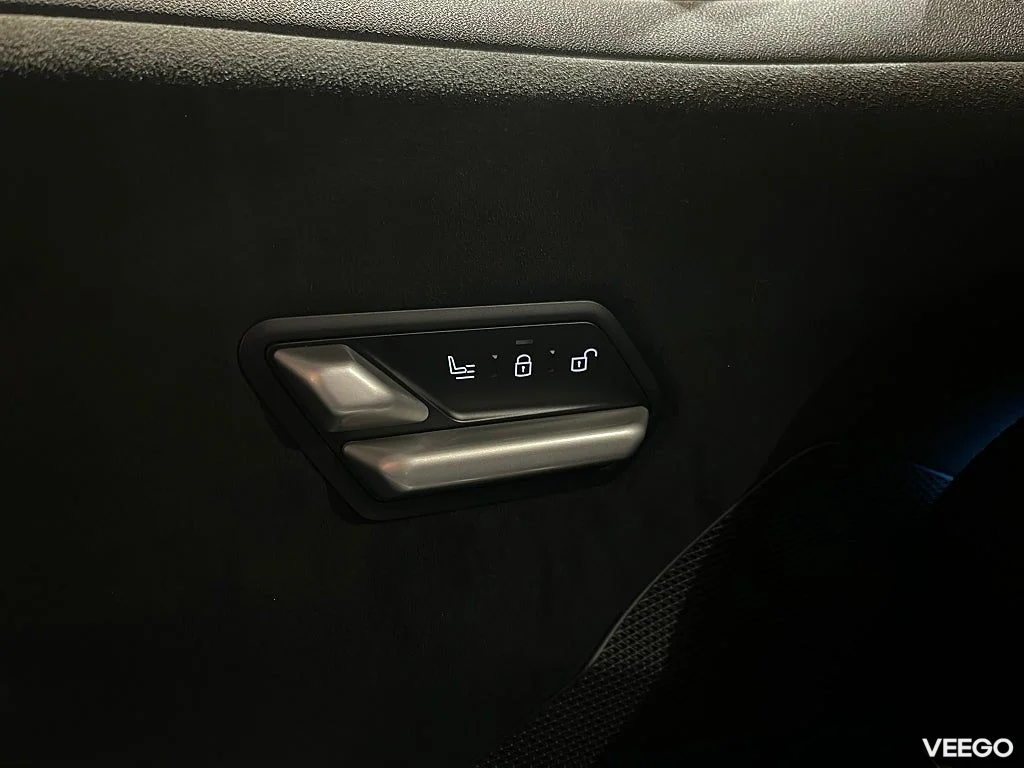 BMW iX3 50 xDrive Supercharged Panorama D/A Plus HK 345kW