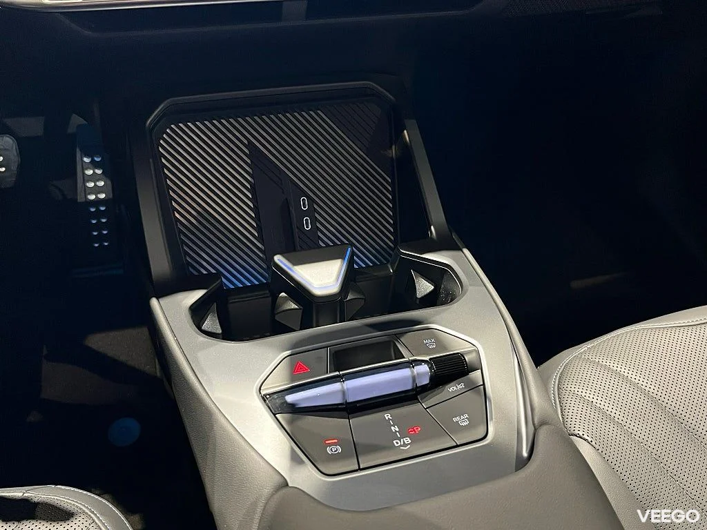 BMW iX3 50 xDrive Supercharged Panorama D/A Plus HK 345kW