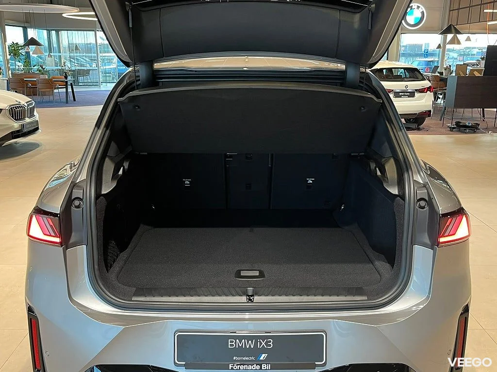 BMW iX3 50 xDrive Supercharged Panorama D/A Plus HK 345kW