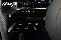 Mercedes-Benz GLC200 300 de 4Matic 333HK AMG /Drag /Navi 245kW thumbnail