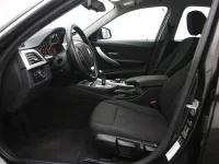 BMW 320 2 135kW thumbnail