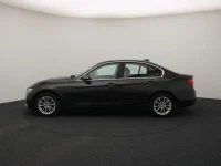 BMW 320 2 135kW thumbnail