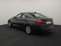 BMW 320 2 135kW thumbnail