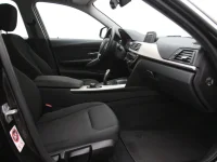BMW 320 2 135kW thumbnail