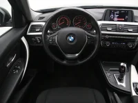 BMW 320 2 135kW thumbnail