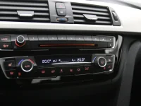 BMW 320 2 135kW thumbnail