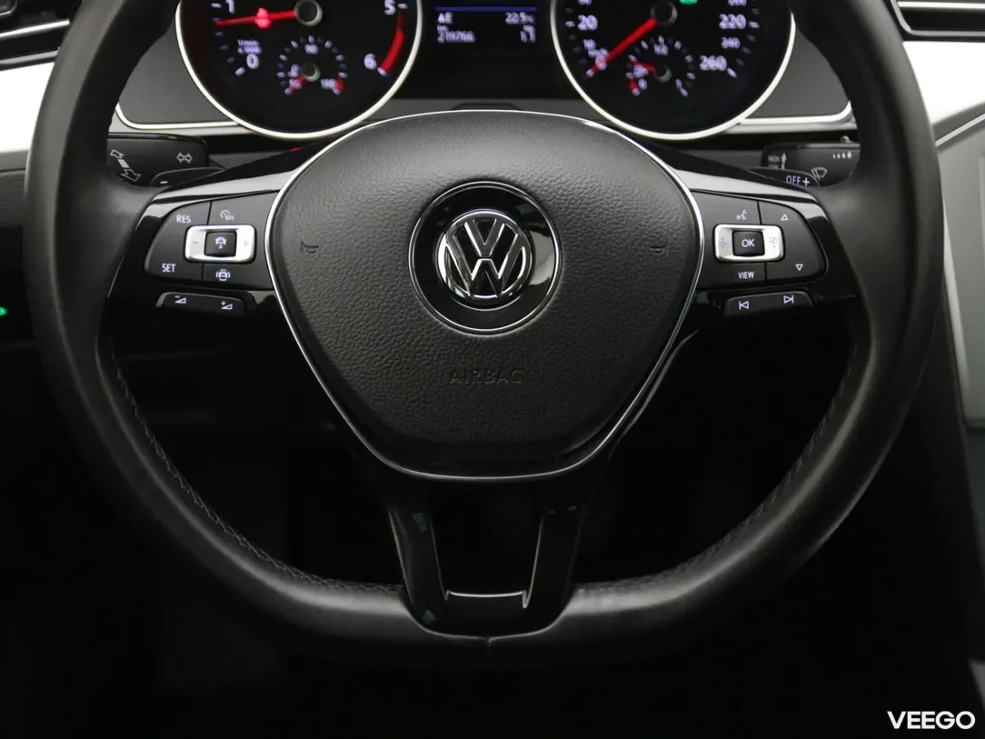 Volkswagen Passat 2 110kW