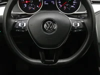 Volkswagen Passat 2 110kW thumbnail