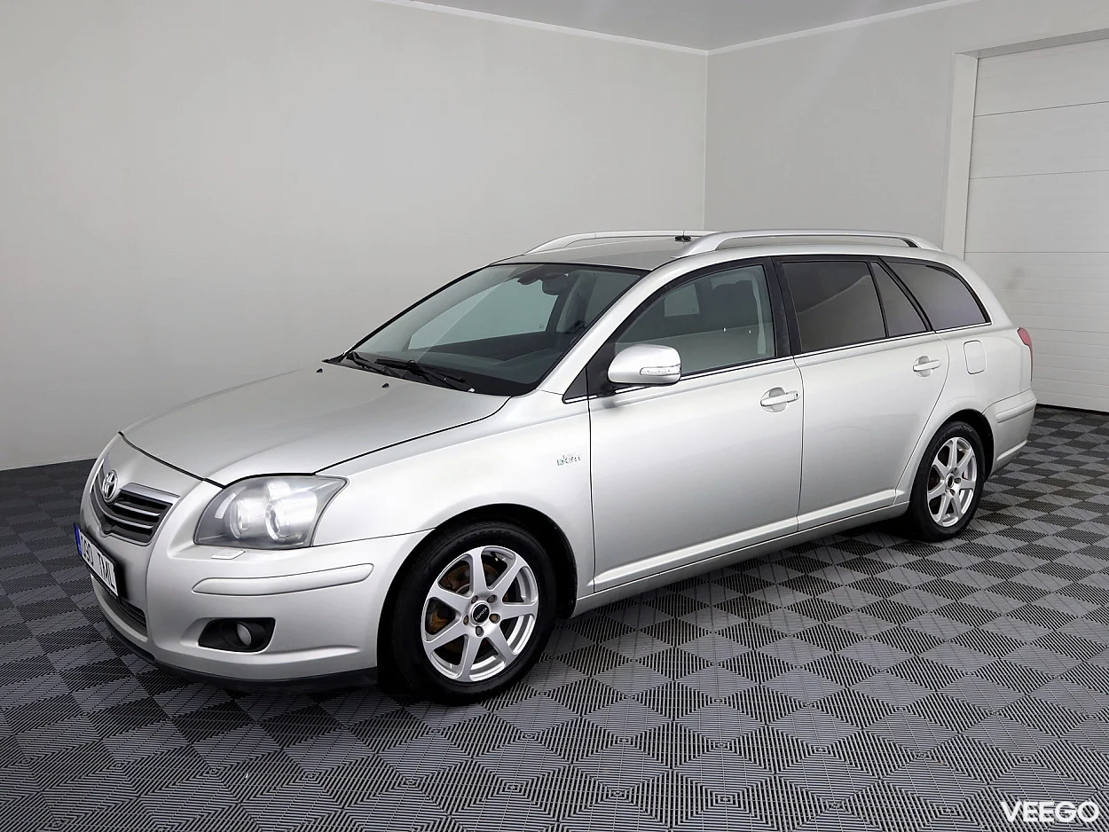 Toyota Avensis 2.2 130kW
