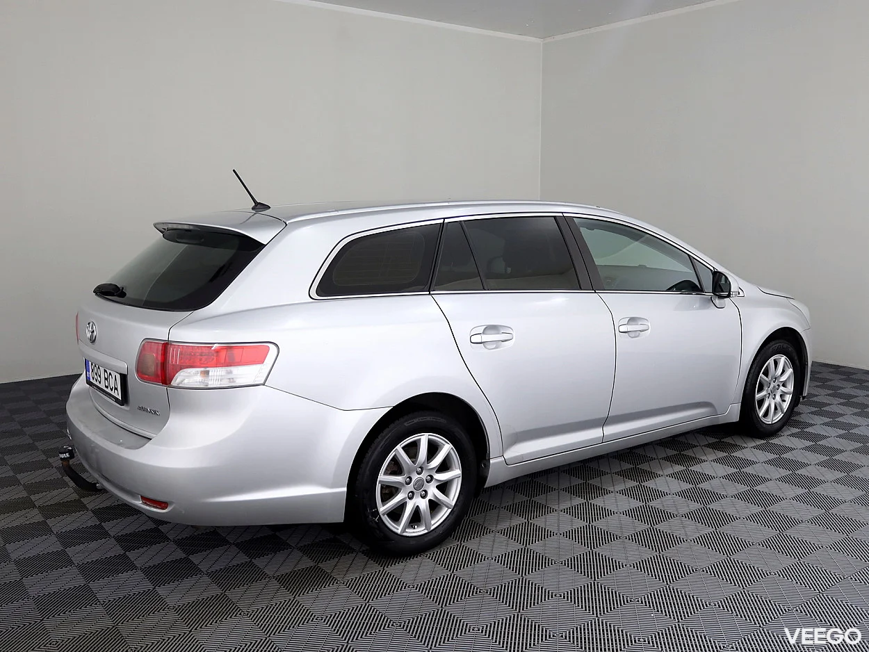 Toyota Avensis 1.8 108kW