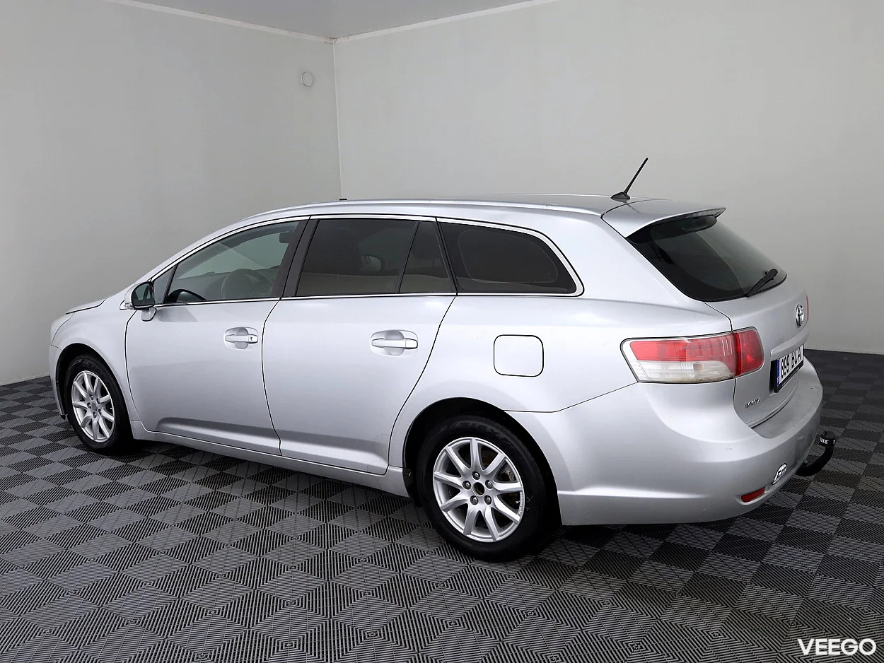 Toyota Avensis 1.8 108kW