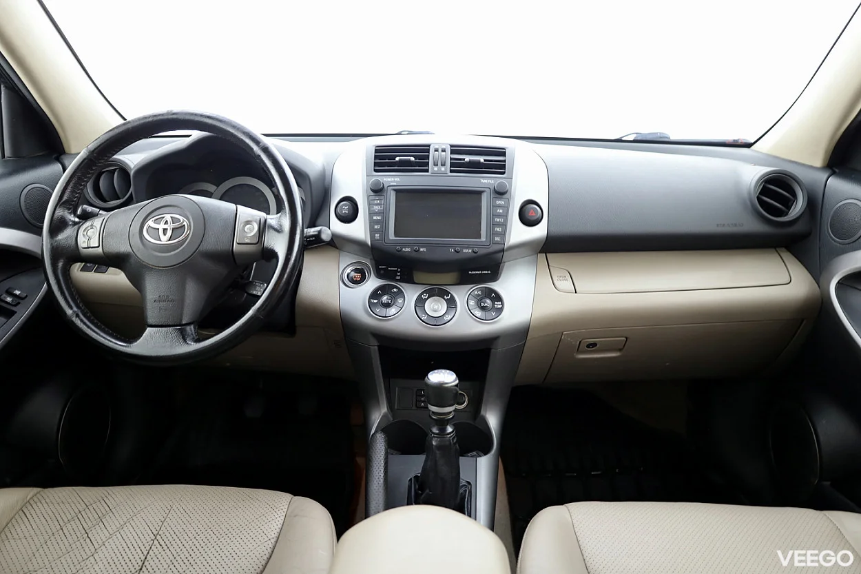 Toyota RAV4 2.2 130kW