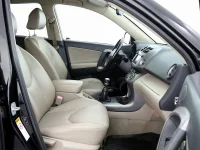 Toyota RAV4 2.2 130kW thumbnail