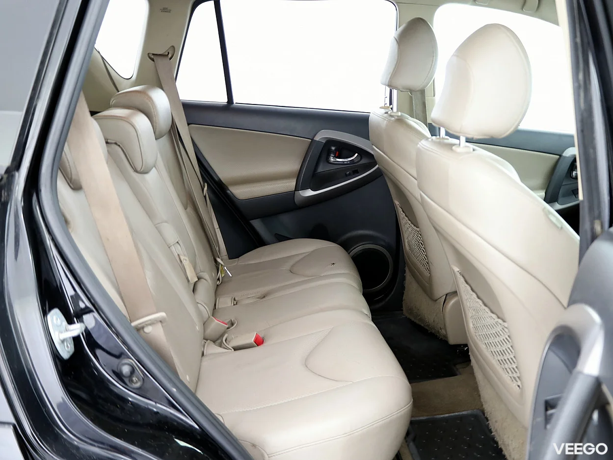 Toyota RAV4 2.2 130kW