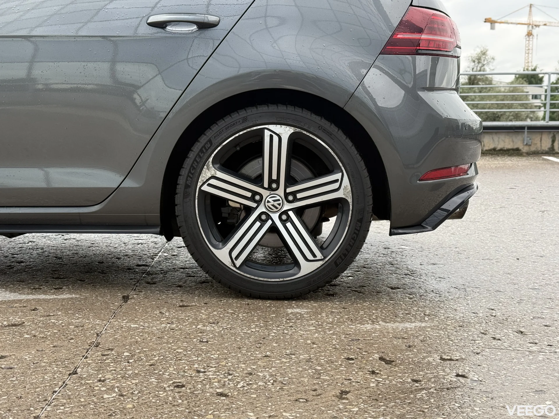 Volkswagen Golf R GOLF R 2.0 221kW