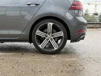 Volkswagen Golf R GOLF R 2.0 221kW thumbnail