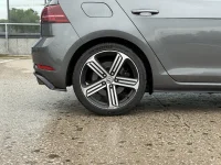 Volkswagen Golf R GOLF R 2.0 221kW thumbnail