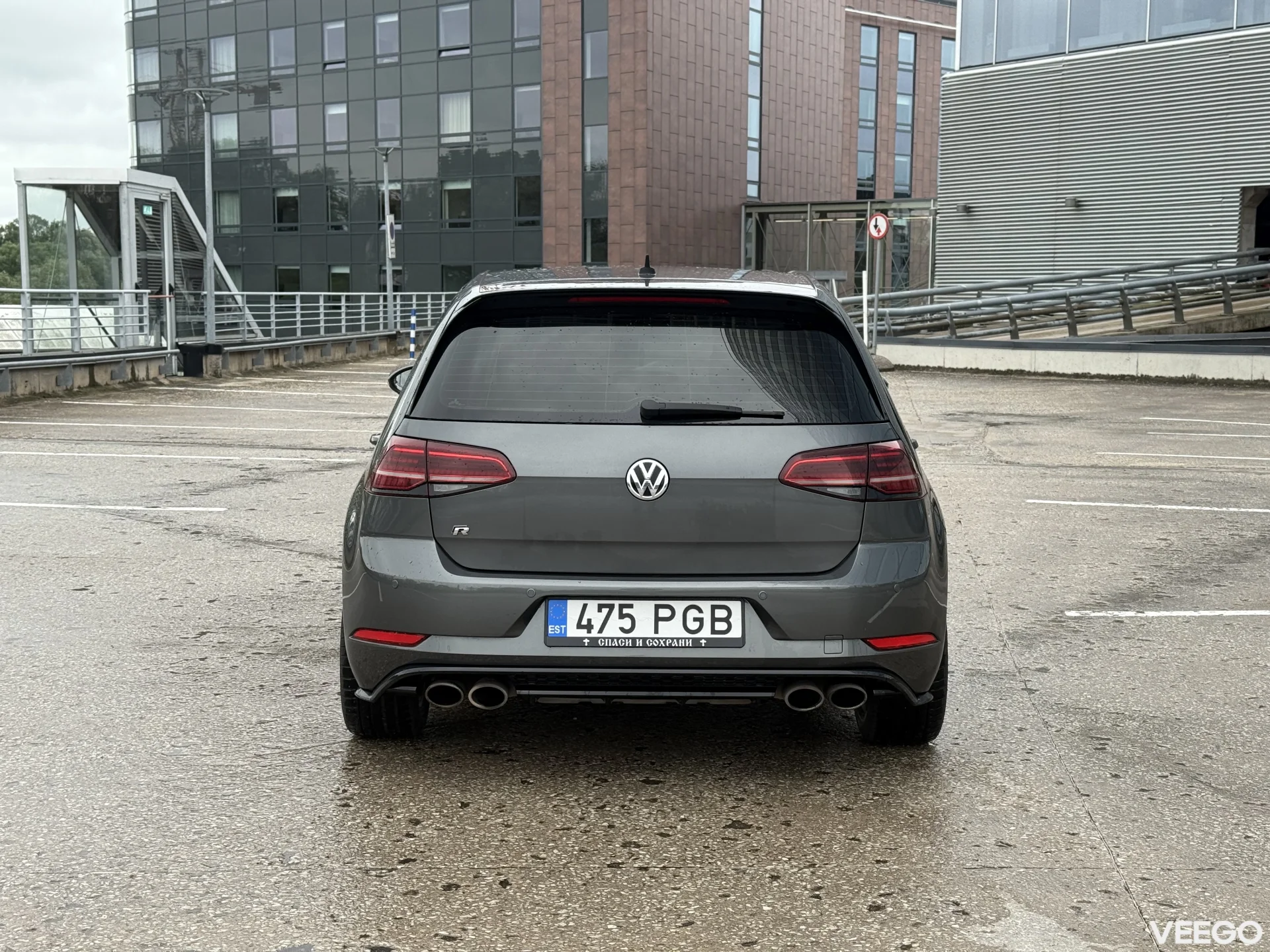 Volkswagen Golf R GOLF R 2.0 221kW