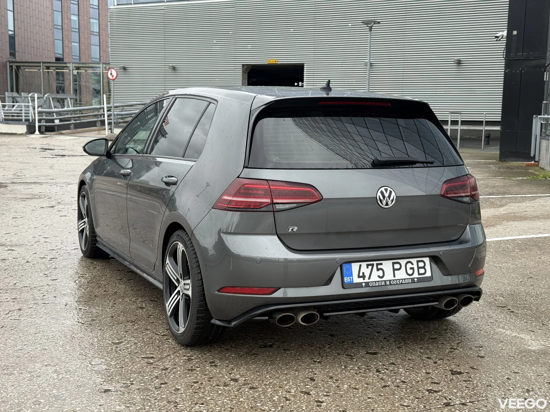 Volkswagen Golf R GOLF R 2.0 221kW