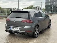 Volkswagen Golf R GOLF R 2.0 221kW thumbnail