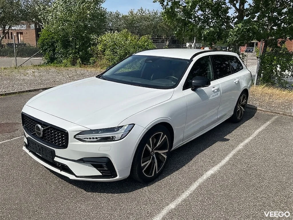 Volvo V90 Plus Dark 2023a mudel! 2.0 145kW