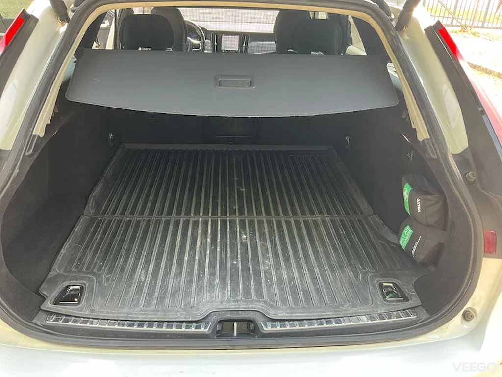 Volvo V90 Plus Dark 2023a mudel! 2.0 145kW