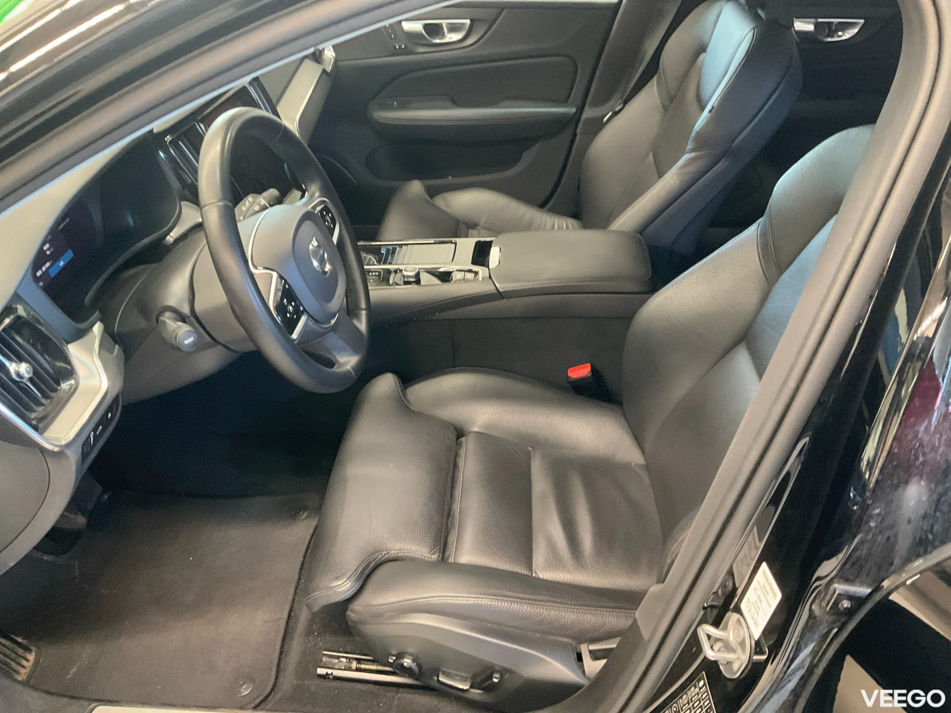 Volvo V60 T6 Recharge Plus Dark AWD 2.0 257kW