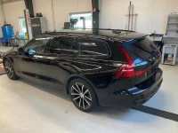 Volvo V60 T6 Recharge Plus Dark AWD 2.0 257kW thumbnail