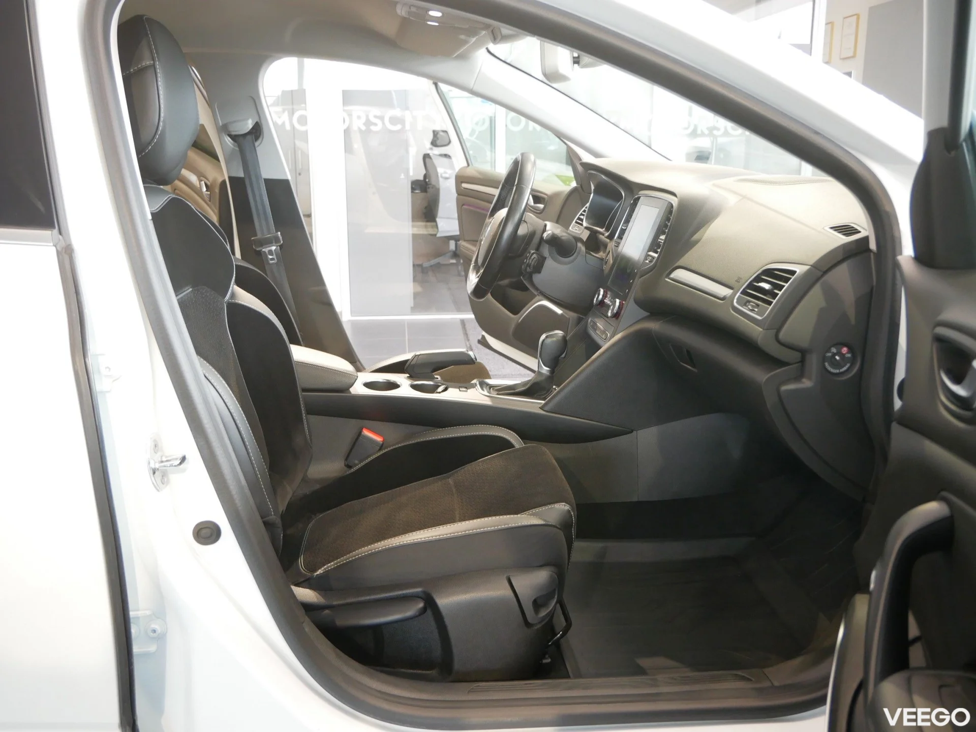 Renault Megane Intens 1.3 103kW
