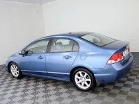 Honda Civic 1.8 104kW thumbnail