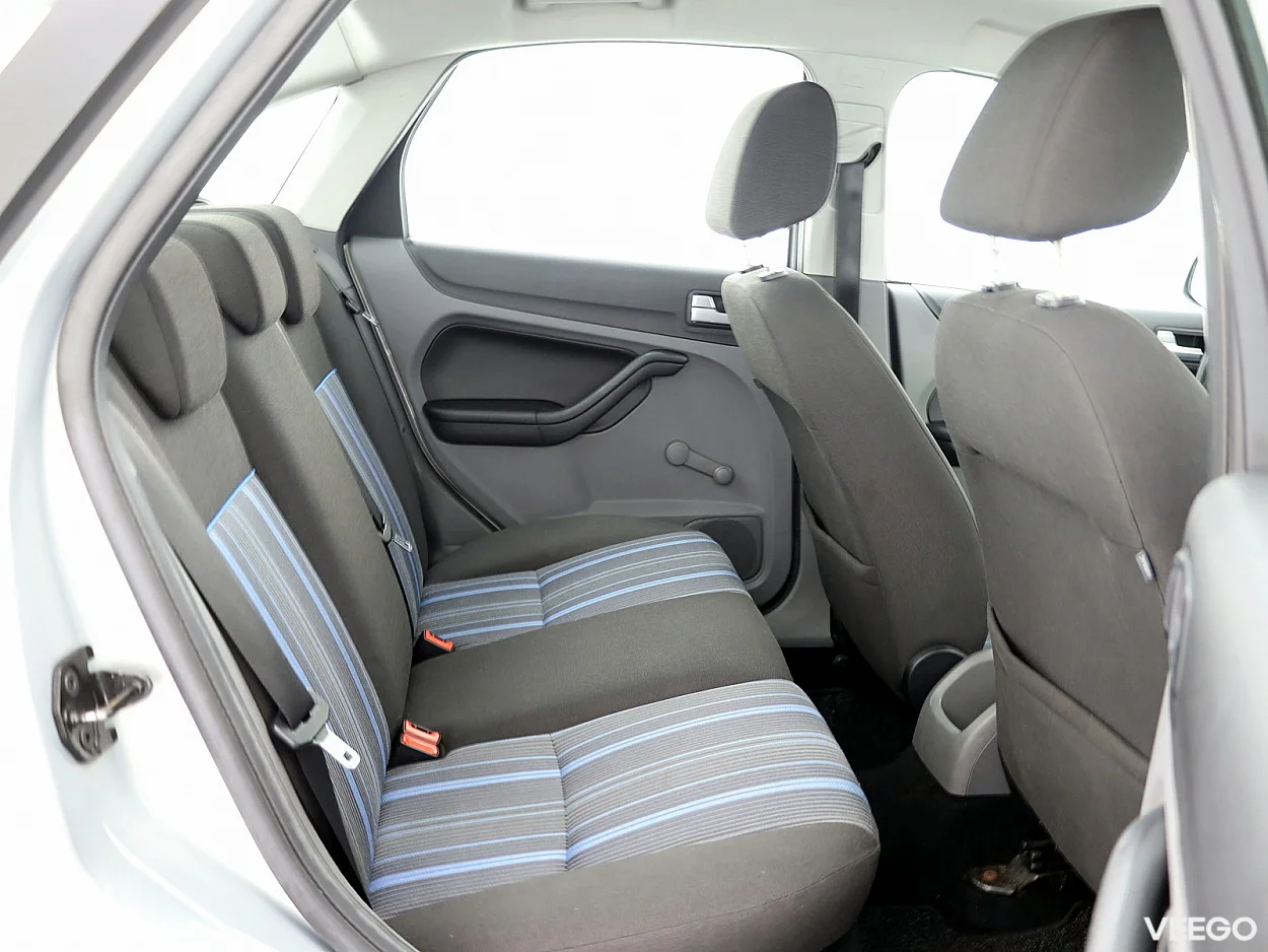 Ford Focus 1.6 74kW