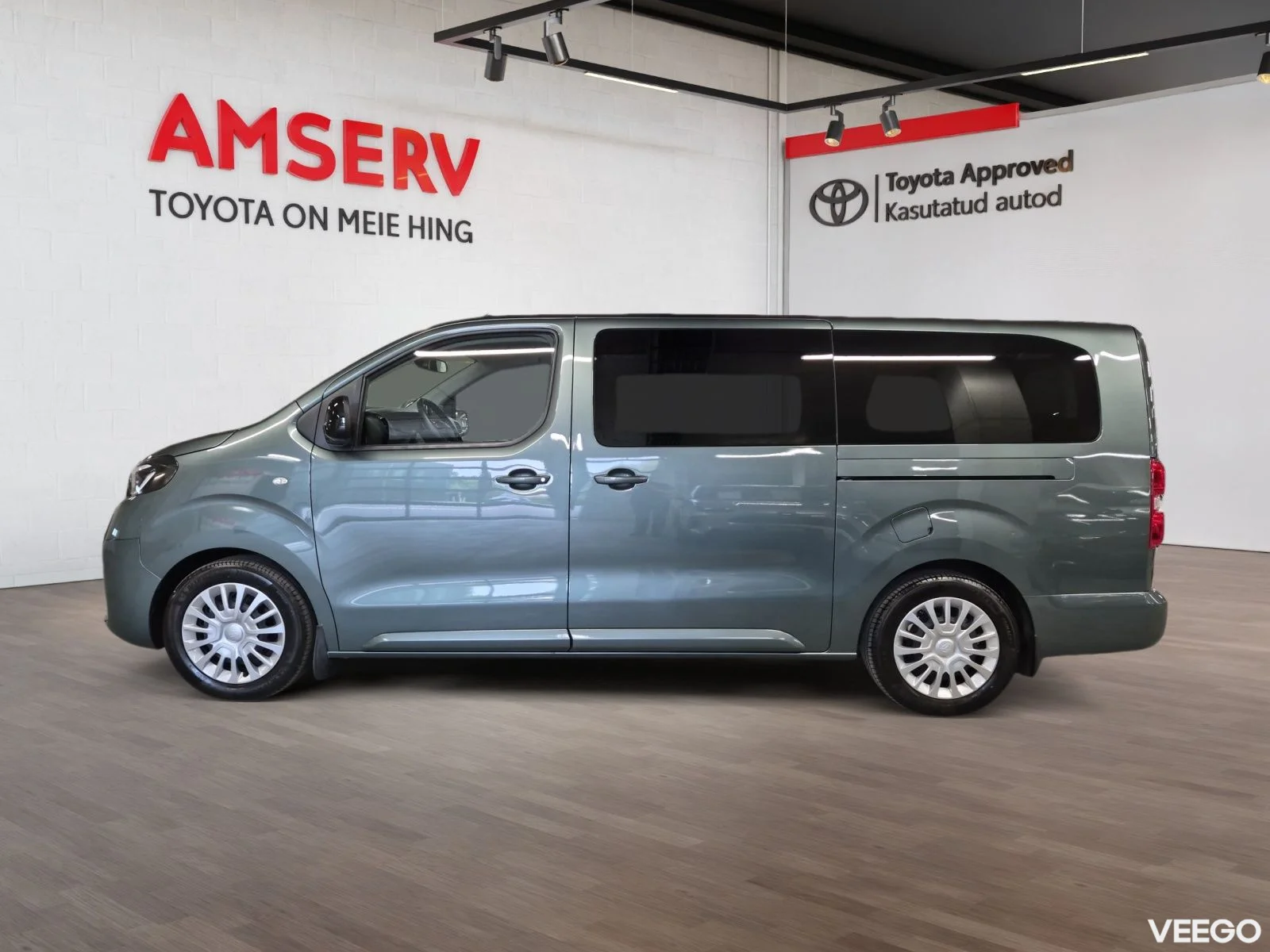 Toyota Proace Verso Long Double side door A/T Shuttle 130kW