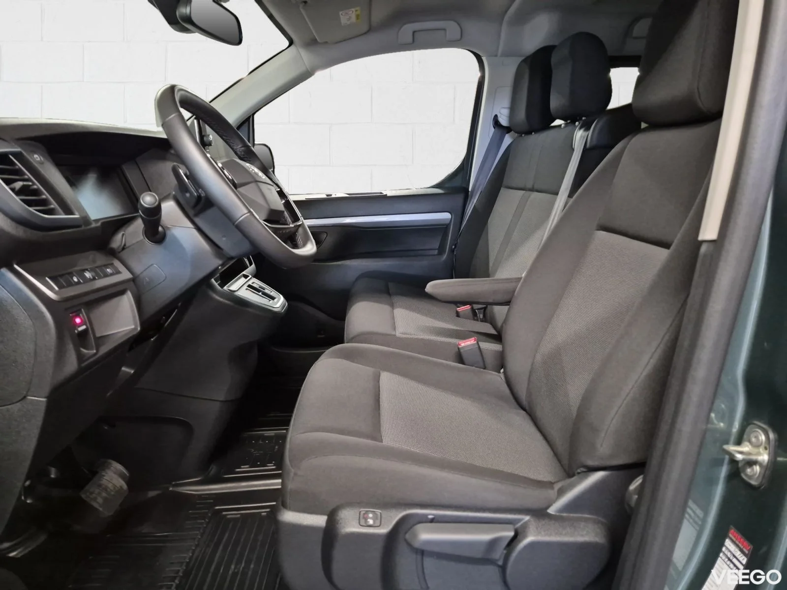 Toyota Proace Verso Long Double side door A/T Shuttle 130kW