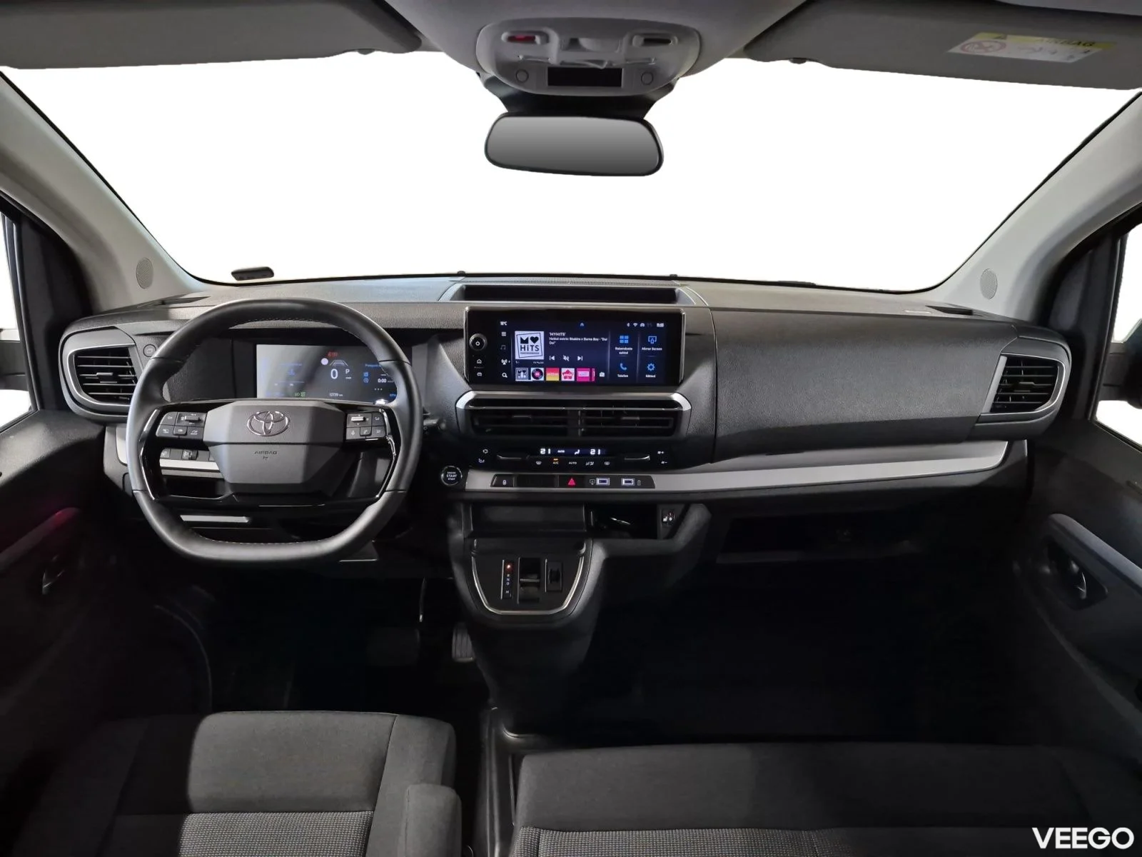 Toyota Proace Verso Long Double side door A/T Shuttle 130kW