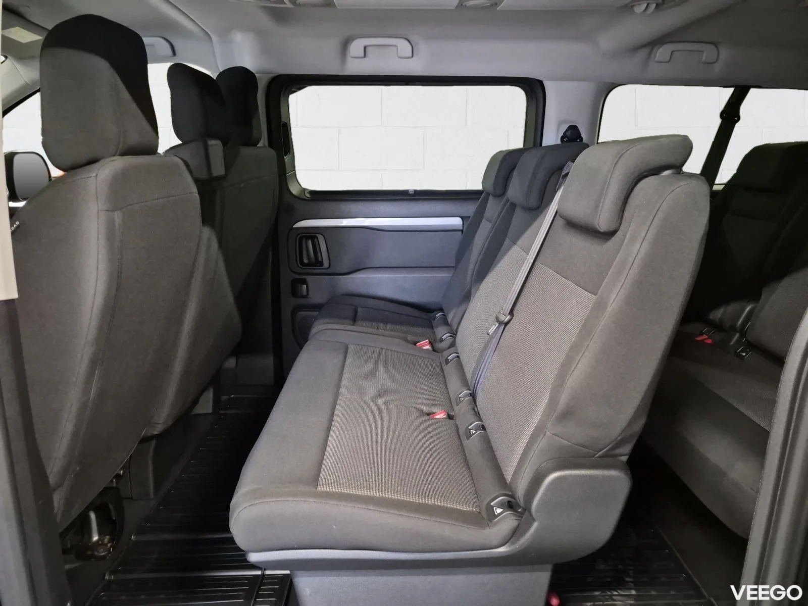 Toyota Proace Verso Long Double side door A/T Shuttle 130kW