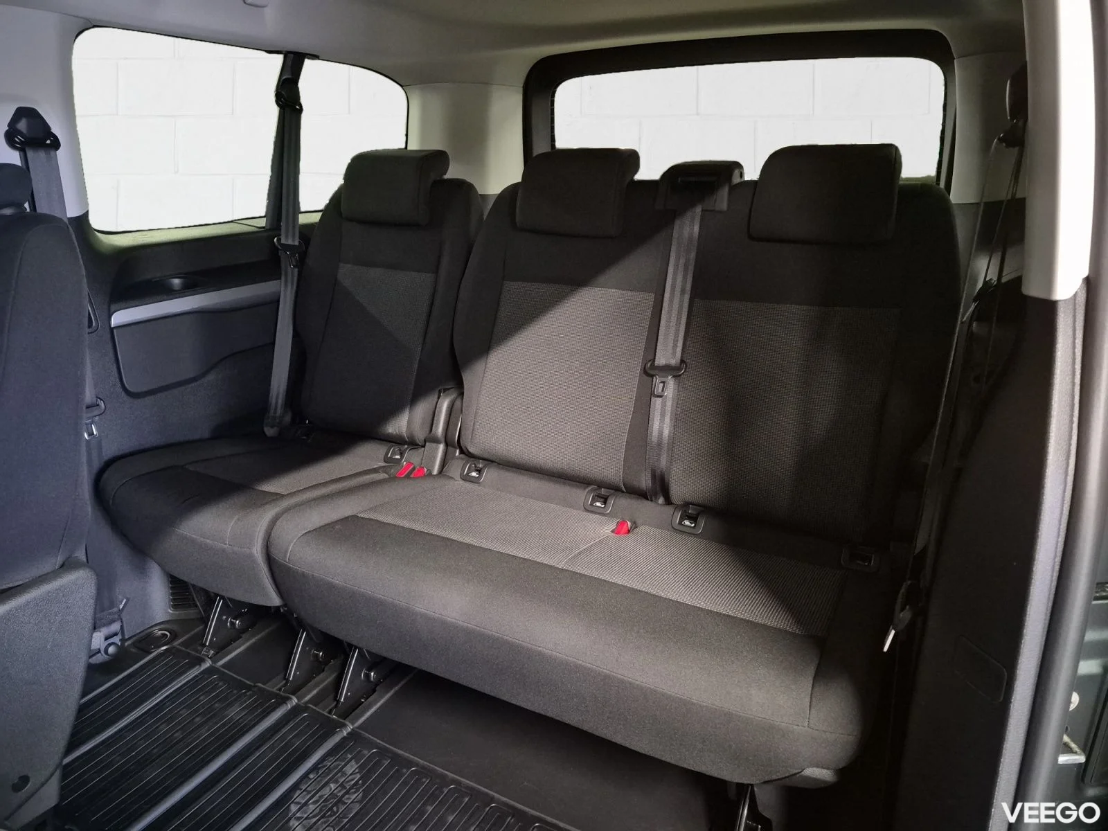 Toyota Proace Verso Long Double side door A/T Shuttle 130kW